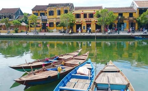 Marble Mountain & Hoi An Ancient Town from Da Nang-Small Group