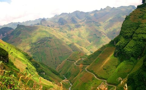 6-Day Adventure Tour of Northern Vietnam from Hanoi