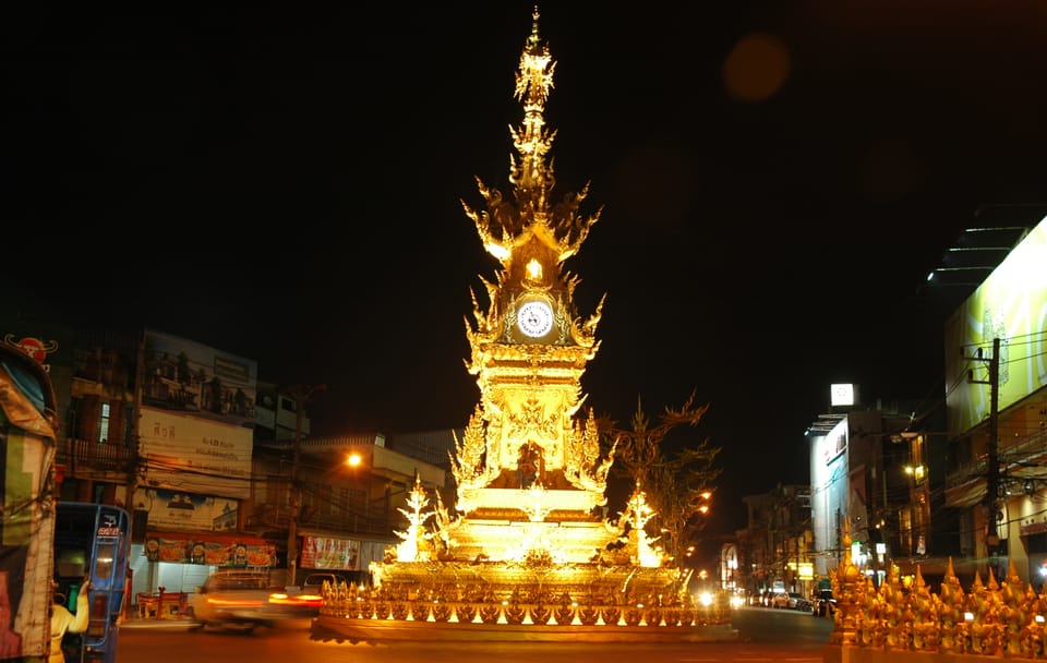 Evening Trishaw Ride and Dinner in Chiang Rai