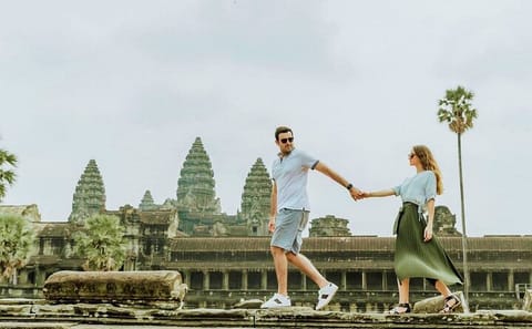 Private One-Day Tour of Angkor Wat and Temples in Siem Reap
