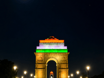 Delhi: Evening Guided Tour with Female Guide