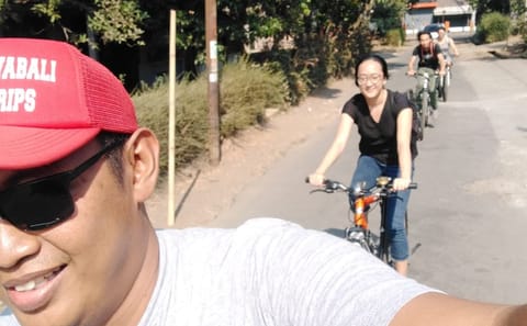 Borobudur Sunrise and Village Exploration Tour in Magelang