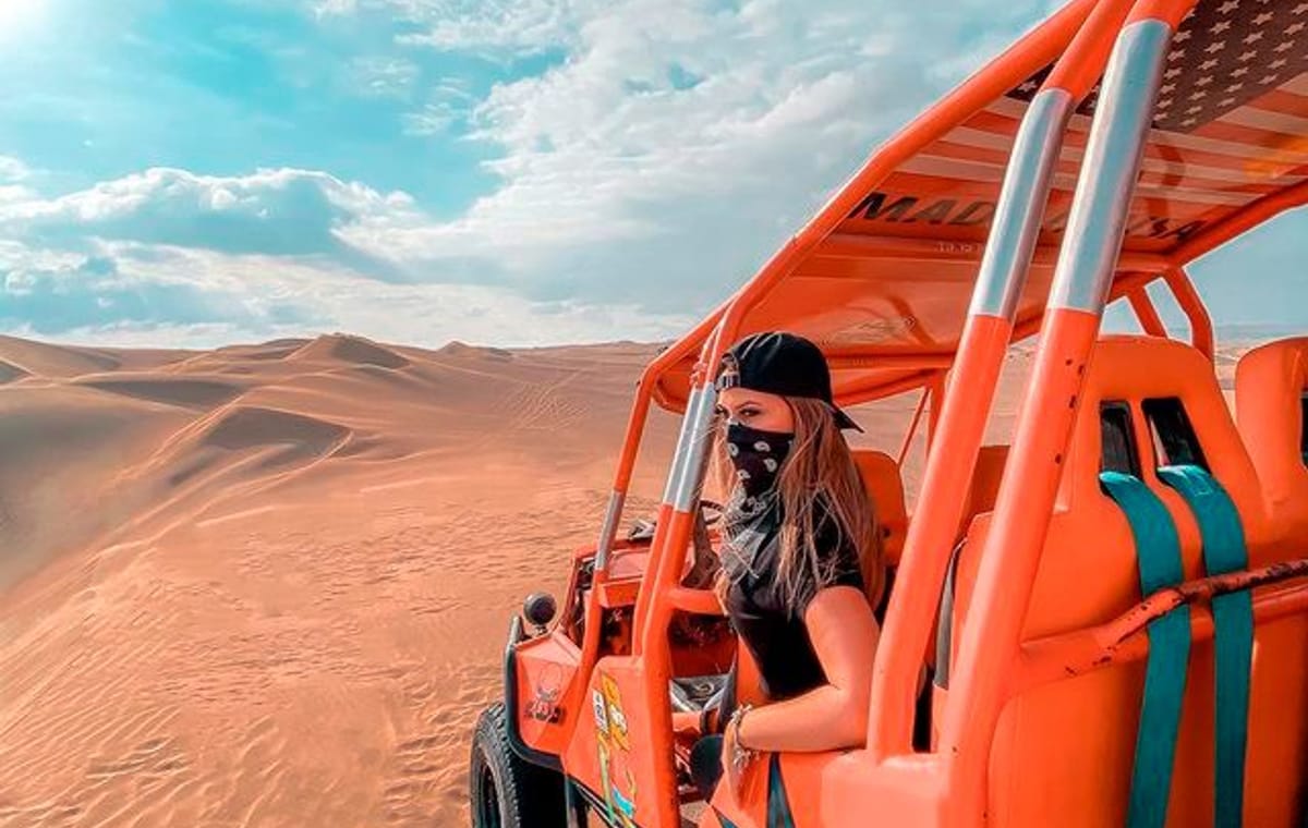 Lim-02 : Islas Balletas Island + Oasis of Huacachina – Golden Sunset Escape