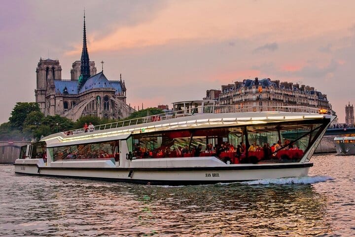 Two-hour Paris Tour including short walk and one hour Seine Cruise 6