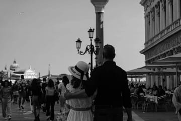 Professional Photoshoot Experience in St. Mark's Square, Venice