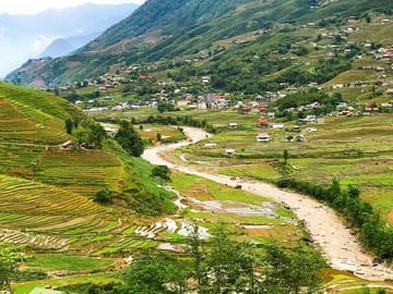 Sapa Trek 2days/1 night -Hotel Overnight-From Hanoi by Limousine