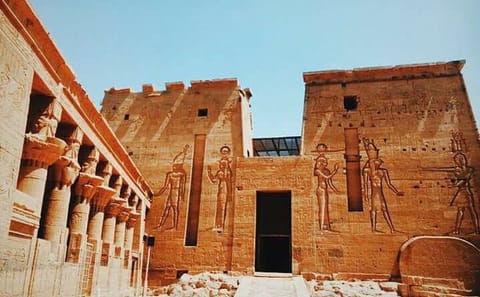 Full-Day Luxor Tour from Cairo with Private Egyptologist Guide