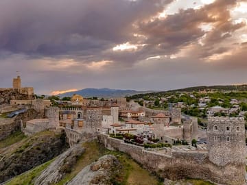 From Tbilisi: Vardzia, Rabati Castle & Borjomi Tour with Guide