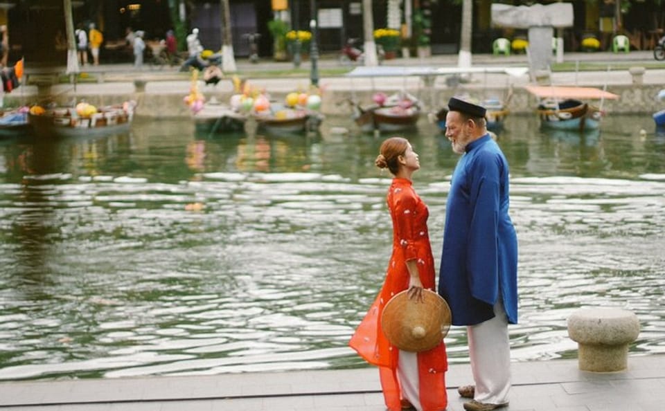 Private Ao Dai Photoshoot in Hoi An Ancient Town