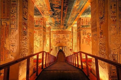 Private Luxor Experience: Valley of the Kings & Queens with Lunch