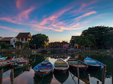 Full-Day Tour of Marble Mountains and Hoi An in Vietnam