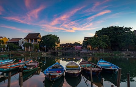 Full-Day Tour of Marble Mountains and Hoi An in Vietnam