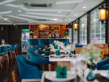 The Catamaran - Top Luxury Day Cruise in Halong Bay & Lan Ha Bay