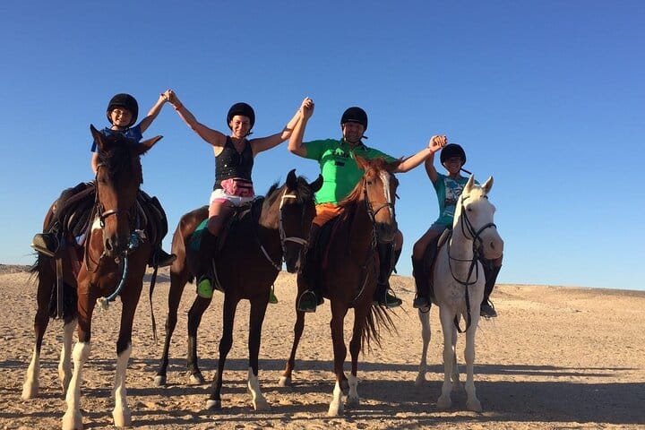 2-Hour Horseback Riding Tour Across Beach & Desert in Hurghada