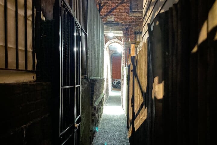 Boston's Beacon Hill Underground Railroad Audio Walking Tour  8