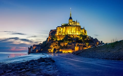 Private Day Trip from Paris to Deauville and Honfleur