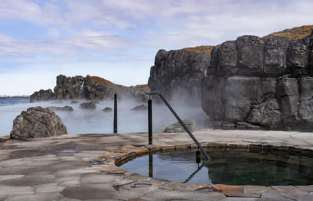 Private Volcano Exploration and Sky Lagoon Retreat in Reykjavík