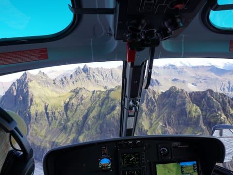 Glacier Edge Helicopter Tour from Skaftafell (No Landing), photo 5