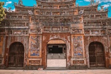 Hue Imperial City Tour: Explore Palaces and Gardens