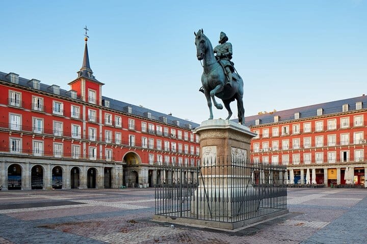 Madrid to Porto with Optional Stops in Salamanca and Avila