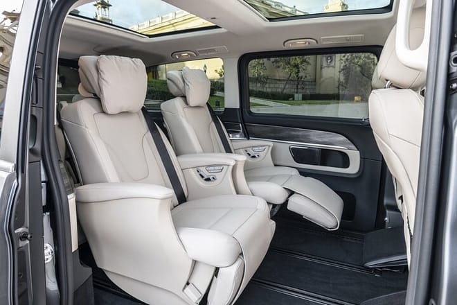 One Way Private Transfer from Sorrento to Naples (Airport-Train station-Hotel) 6
