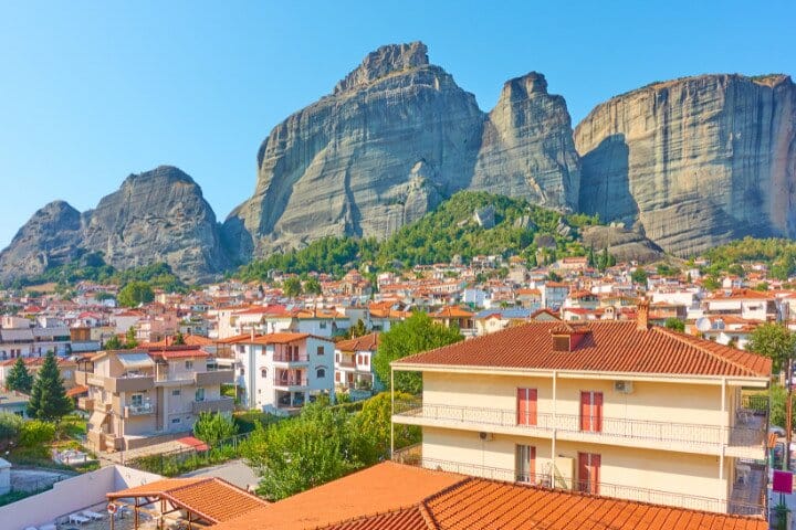 Private Transfer from Kalabaka, Kastraki & Meteora to Athens 8