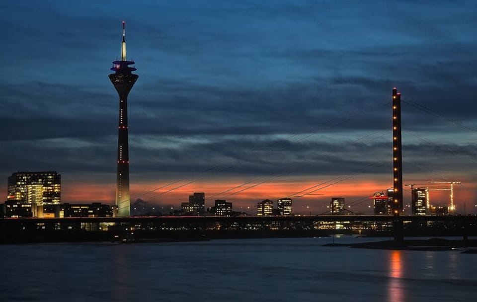 Private Guided Walking Tour of Düsseldorf's Historic Altstadt