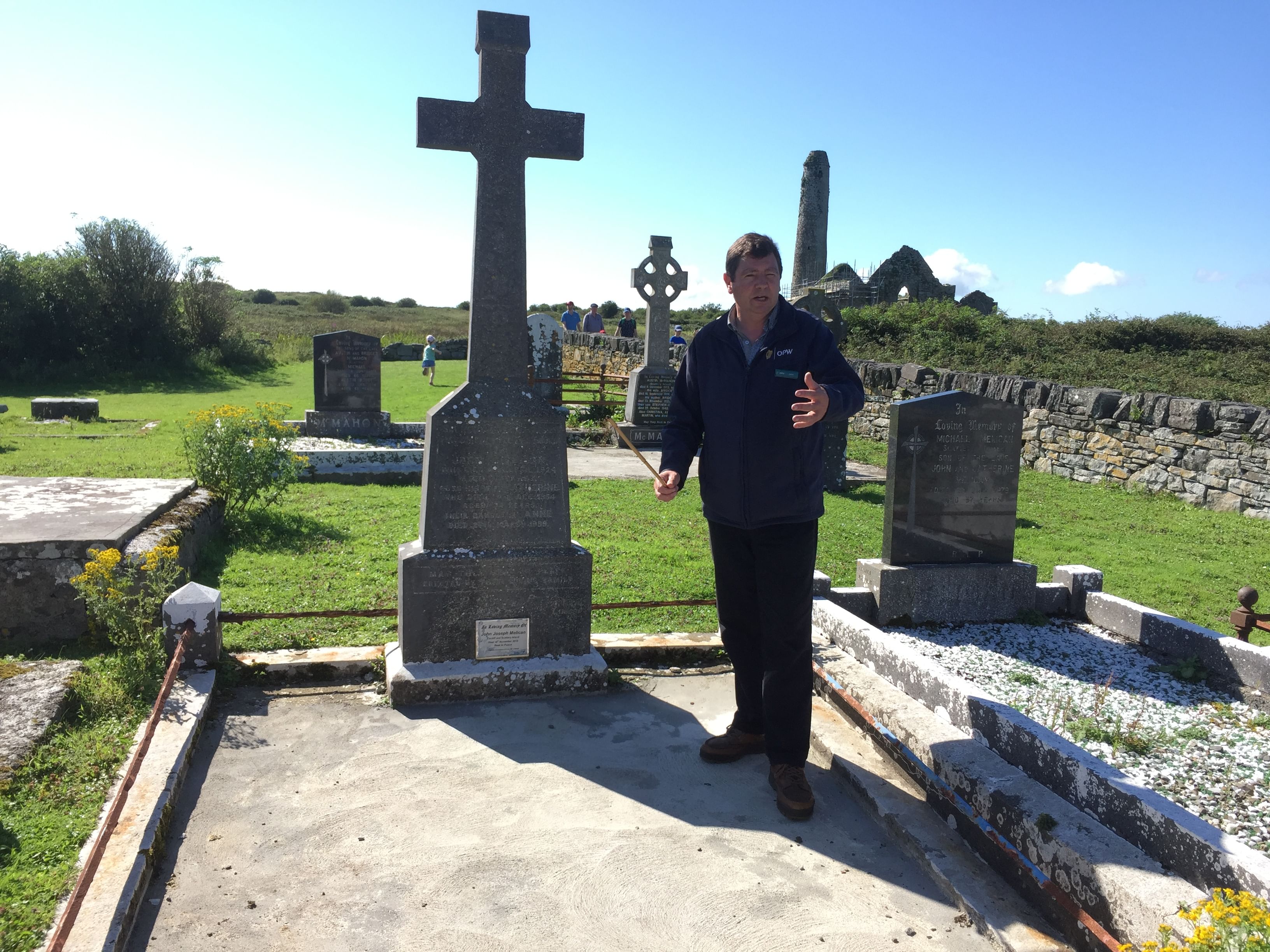 Visit to Scattery Island departing from Kilrush. Clare. Guided.