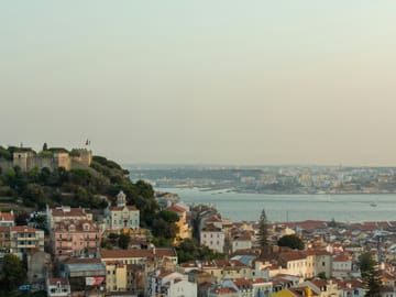 Lisbon Half Day Tour: Alfama Walk and Belém Highlights