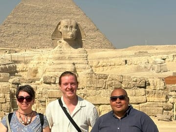 Cairo VIP Tour: Pyramids, Museum, and Khan Al-Khalili Bazaar