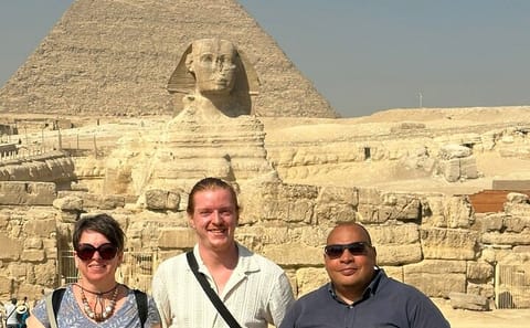 Cairo VIP Tour: Pyramids, Museum, and Khan Al-Khalili Bazaar