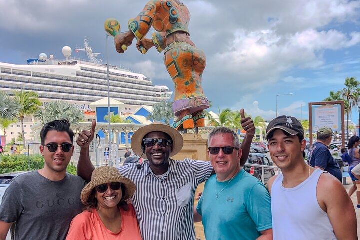 Top Tier Island Historical and Landmark Nassau Bahamas Tour