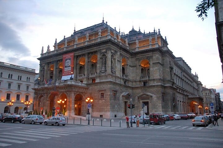 Budapest by Night Tour 2