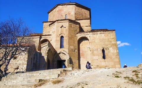 Mtskheta Cultural Tour: Explore Historic Sites from Tbilisi