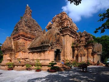 Nha Trang City Tour from Nha Trang Port by Minivan