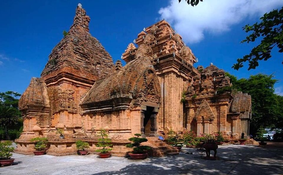 Nha Trang City Tour from Nha Trang Port by Minivan