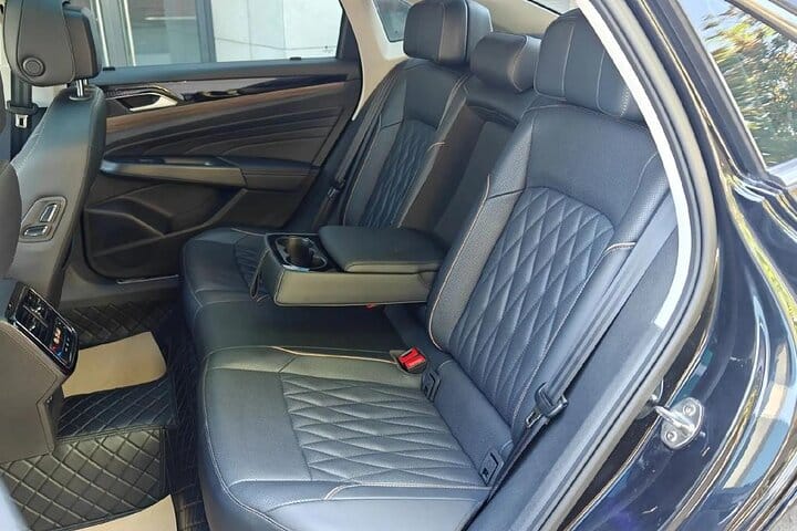 Shanghai Wusongkou Cruise Port Private pick up/drop off Service 4