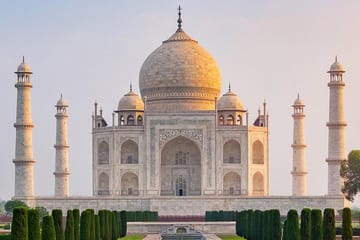 Agra Day Tour from New Delhi by Superfast Train and Car