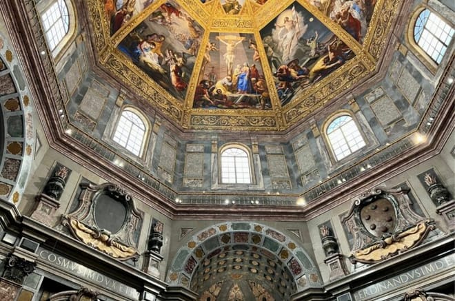 Women of Florence Walking Tour with City Highlights and Medici Chapel