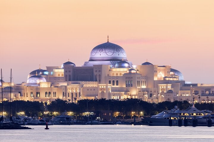 Private - Half Day with Louvre and Qasr Al Watan  5