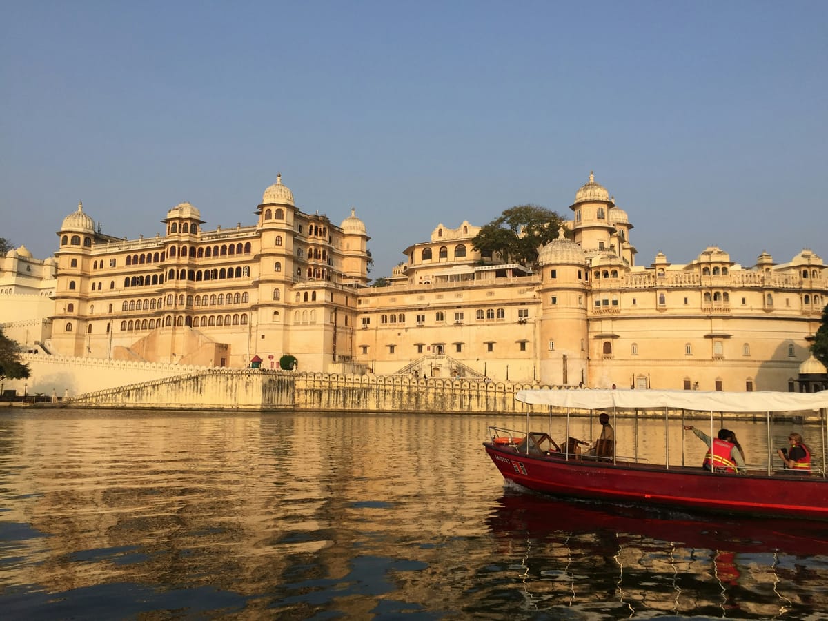 Land of Kings: Golden Triangle with Pushkar, Bundi & Udaipur