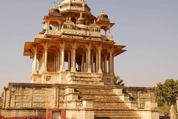 2 Days Bundi Privete Tour from Jaipur with Pottery and Crafts (Theekarda)Village