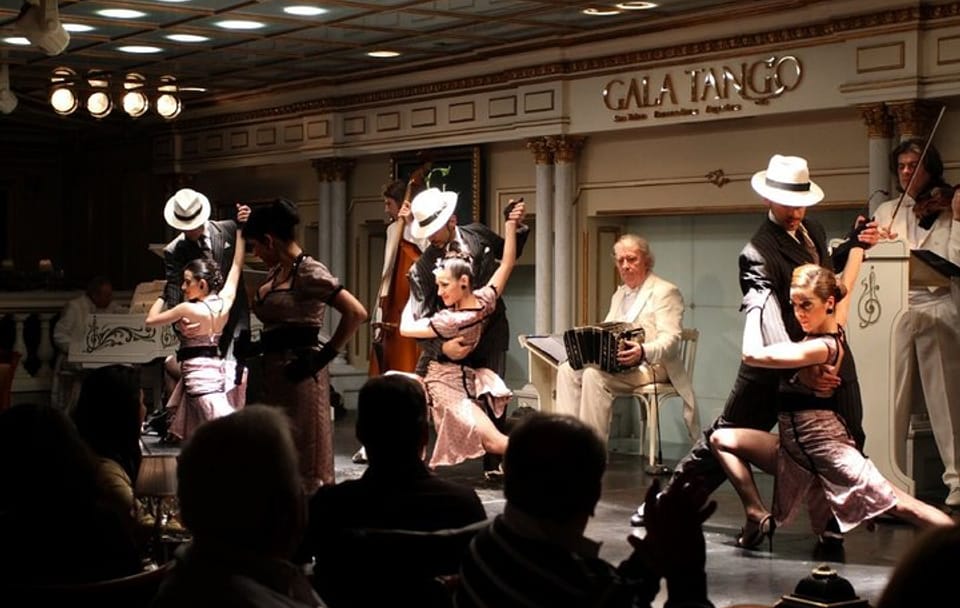 Gala Tango Dinner-Show with optional Classic Bus Transfer