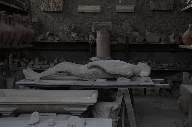 Semi private half day in Pompeii from Rome extraordinary afternoon opening 4