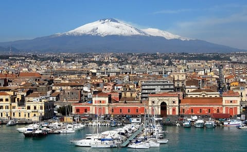 Private Walking Tour of Catania's Historic Highlights