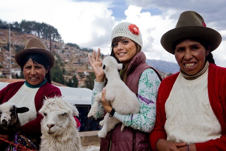 Touristes à Sacsayhuaman