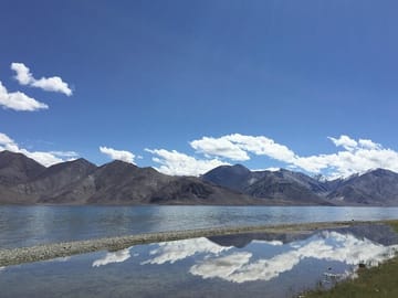 Leh to Pangong Lake Two-Day Tour with Overnight Stay