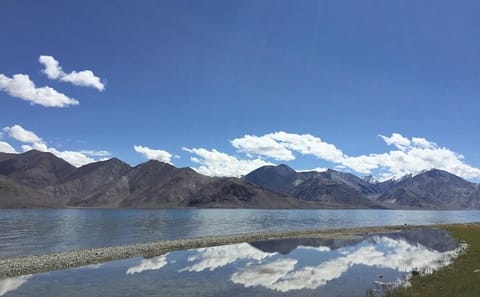 Leh to Pangong Lake Two-Day Tour with Overnight Stay