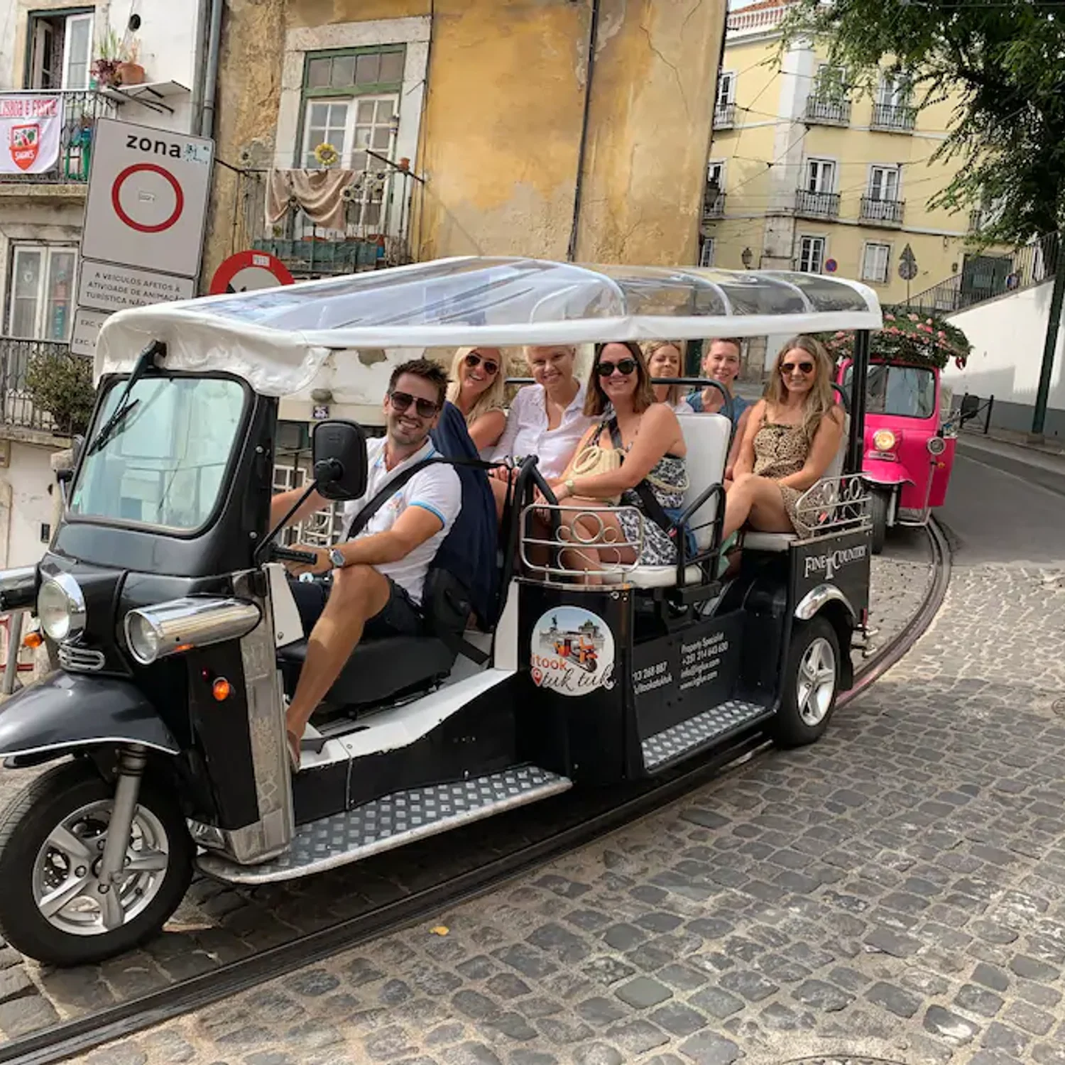 Lisboa medieval e Belém de tuk-tuk