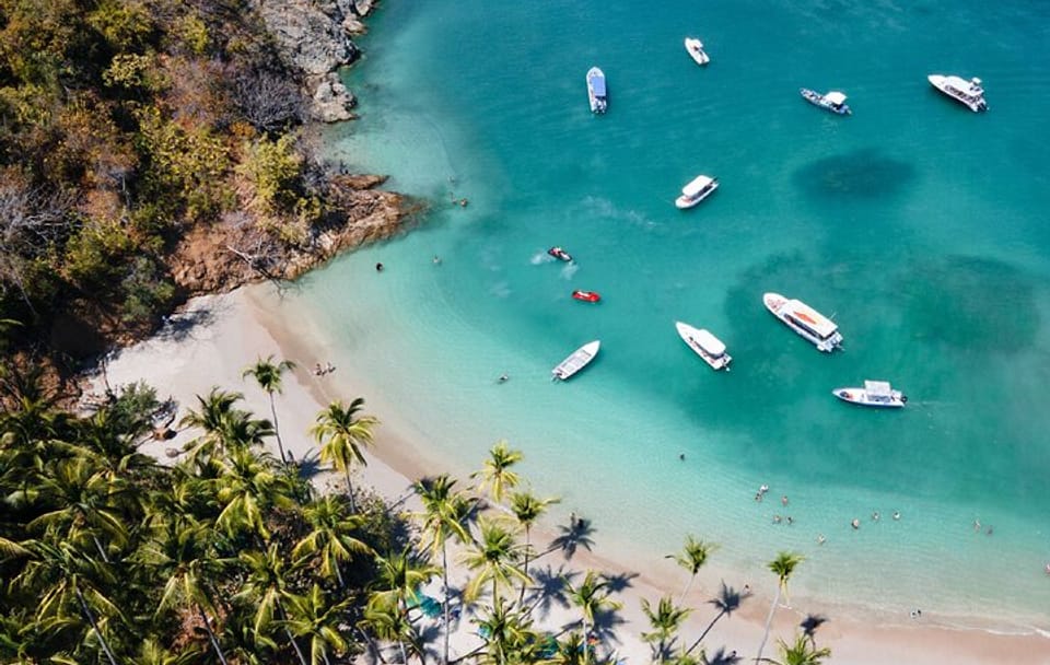 Tortuga Island Full Day Tour from San José with Lunch